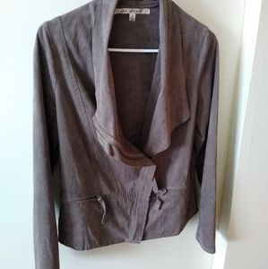 Max studio faux suede jacket gray style 5706M20